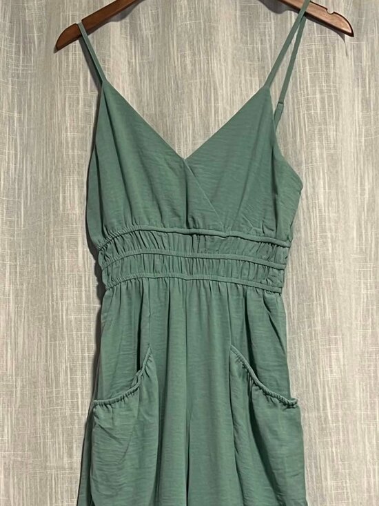 Cupshe Pants - NWOT Cupshe Cami V-Neck Jumpsuit Sage Green Size XS